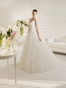 50% OFF For Chic A-line V-neck Court Train Tulle Wedding Dress.